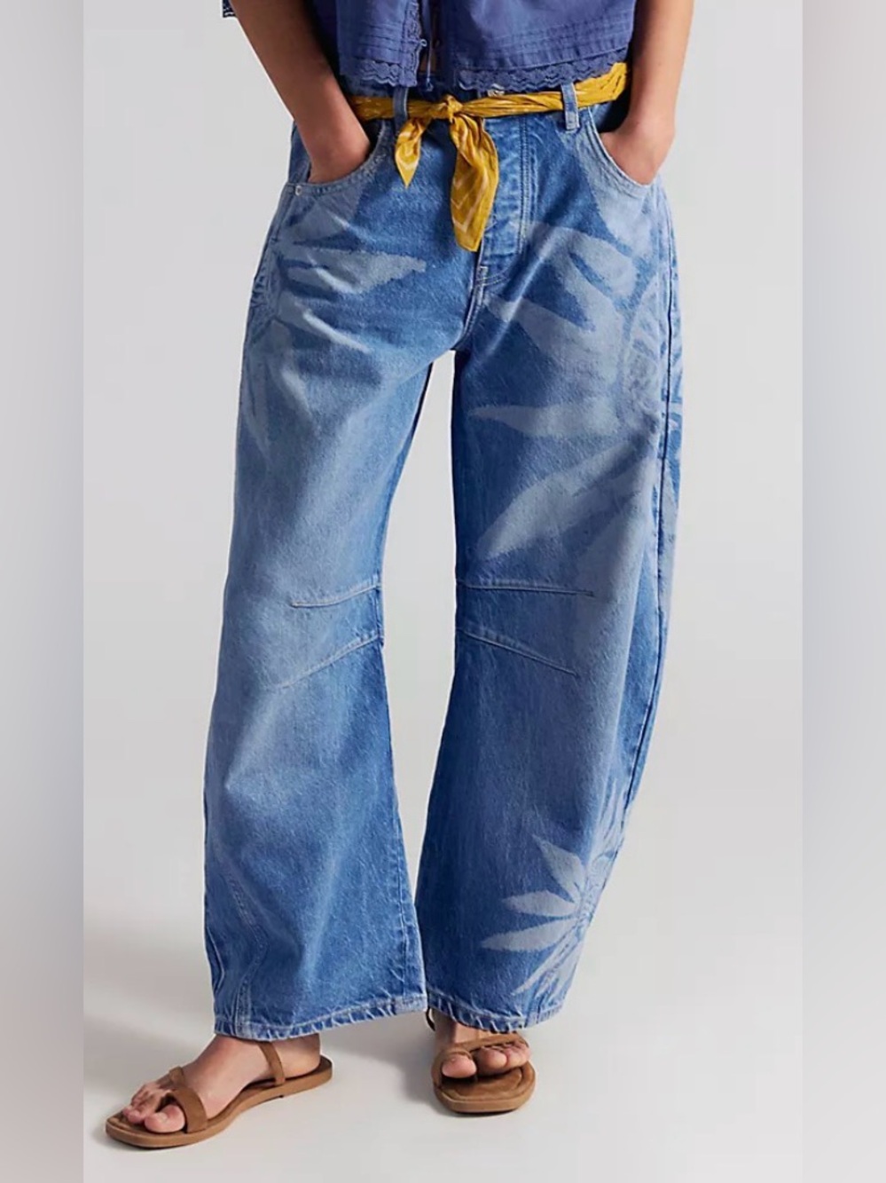 Free People We The Free Good Luck Printed Barrel Jeans. NWT. Sun fade